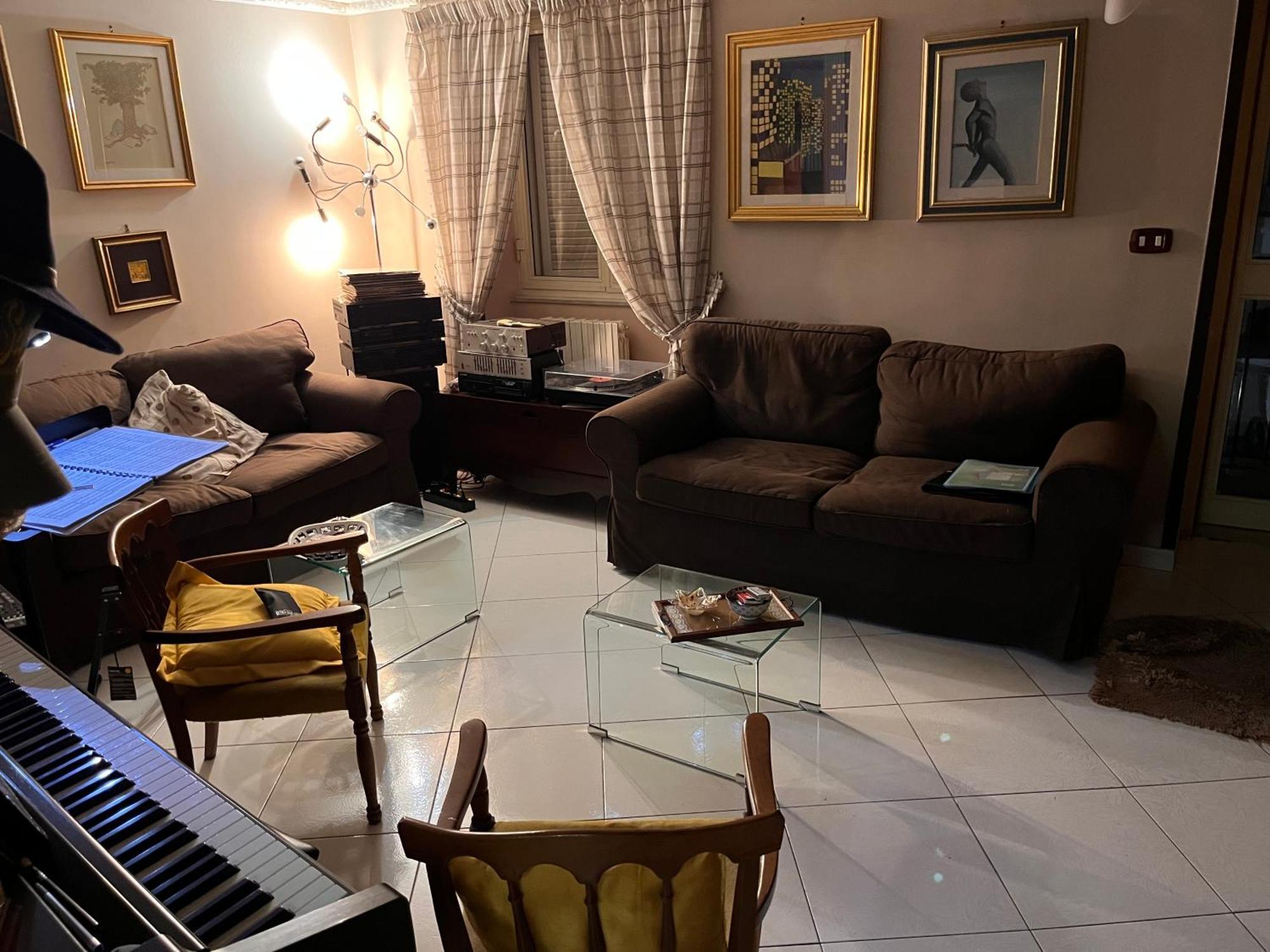 Matrimoniale Ampia Con Bagno Privato In Condiviso * Naples